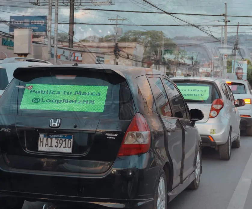 Red de Carros semaforo.webp